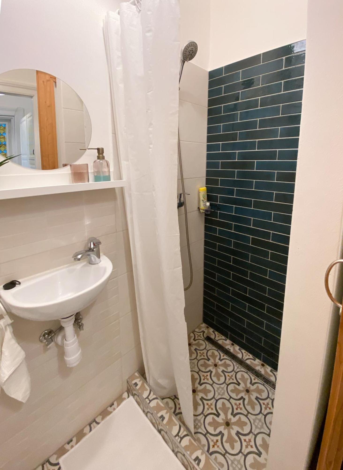 Quiet Apartment Near Buda Castle Budapest Exteriör bild