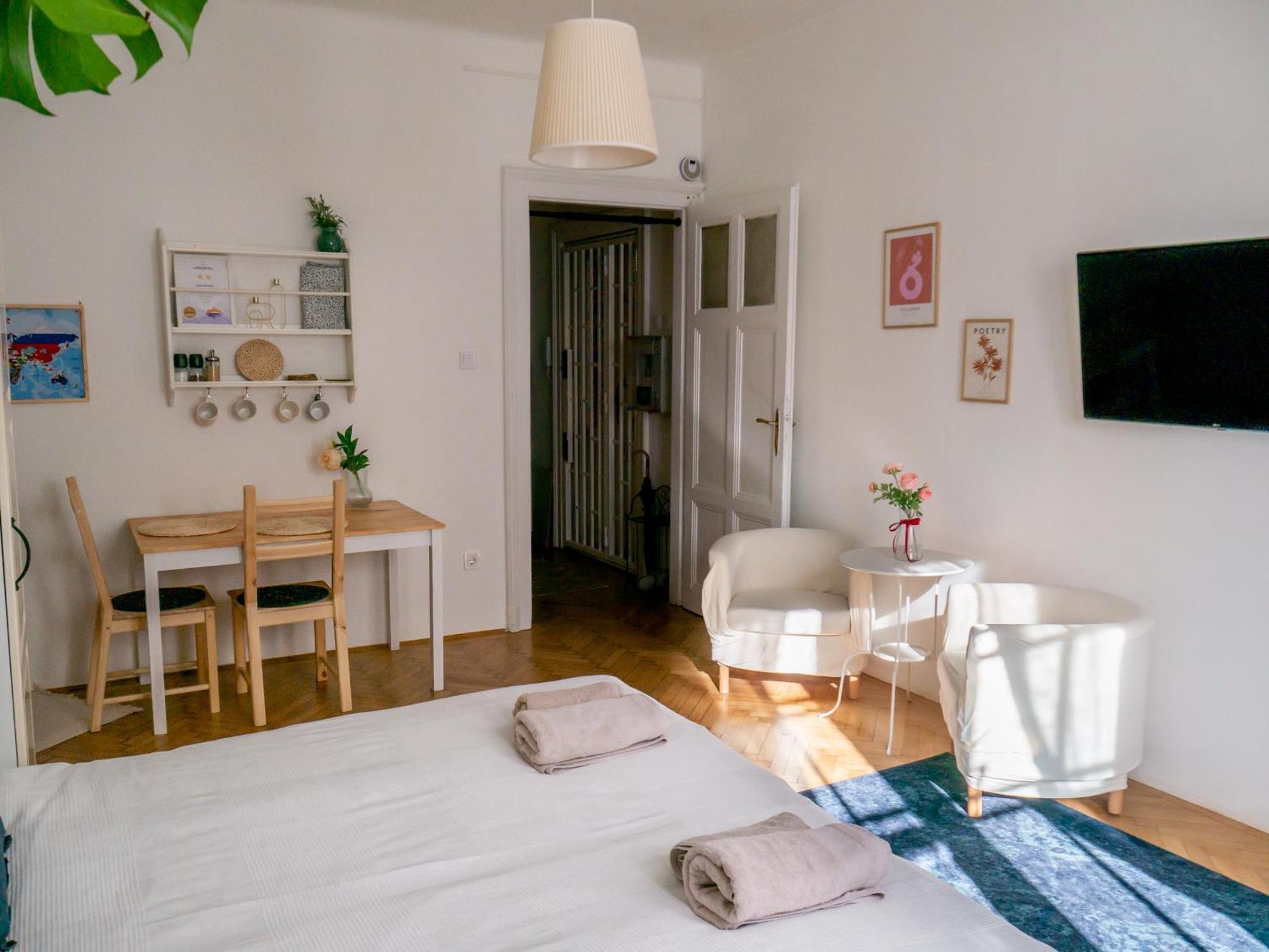 Quiet Apartment Near Buda Castle Budapest Exteriör bild